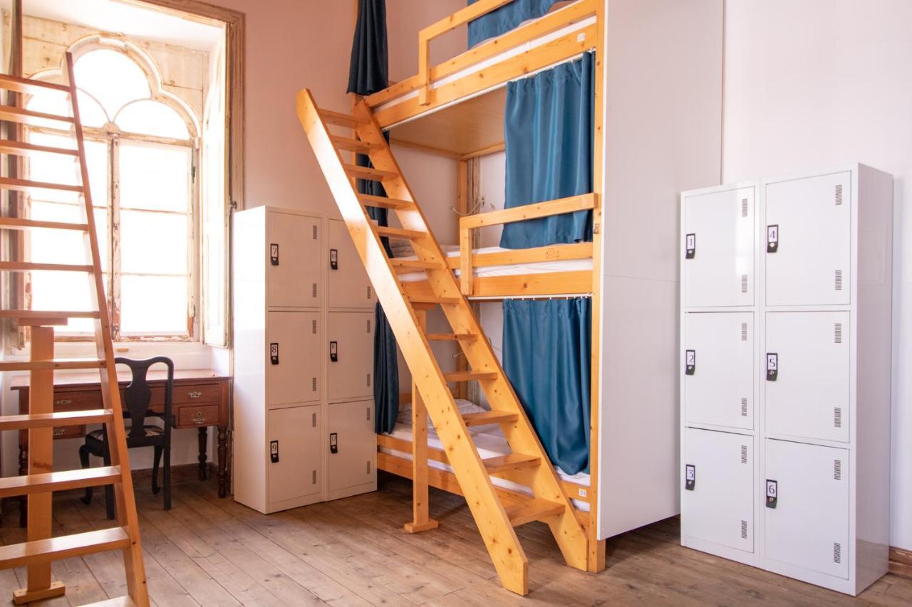 Tilia Hostel Faro Bagian luar foto