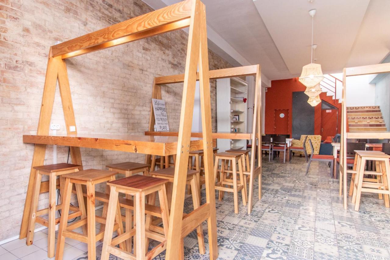 Tilia Hostel Faro Bagian luar foto