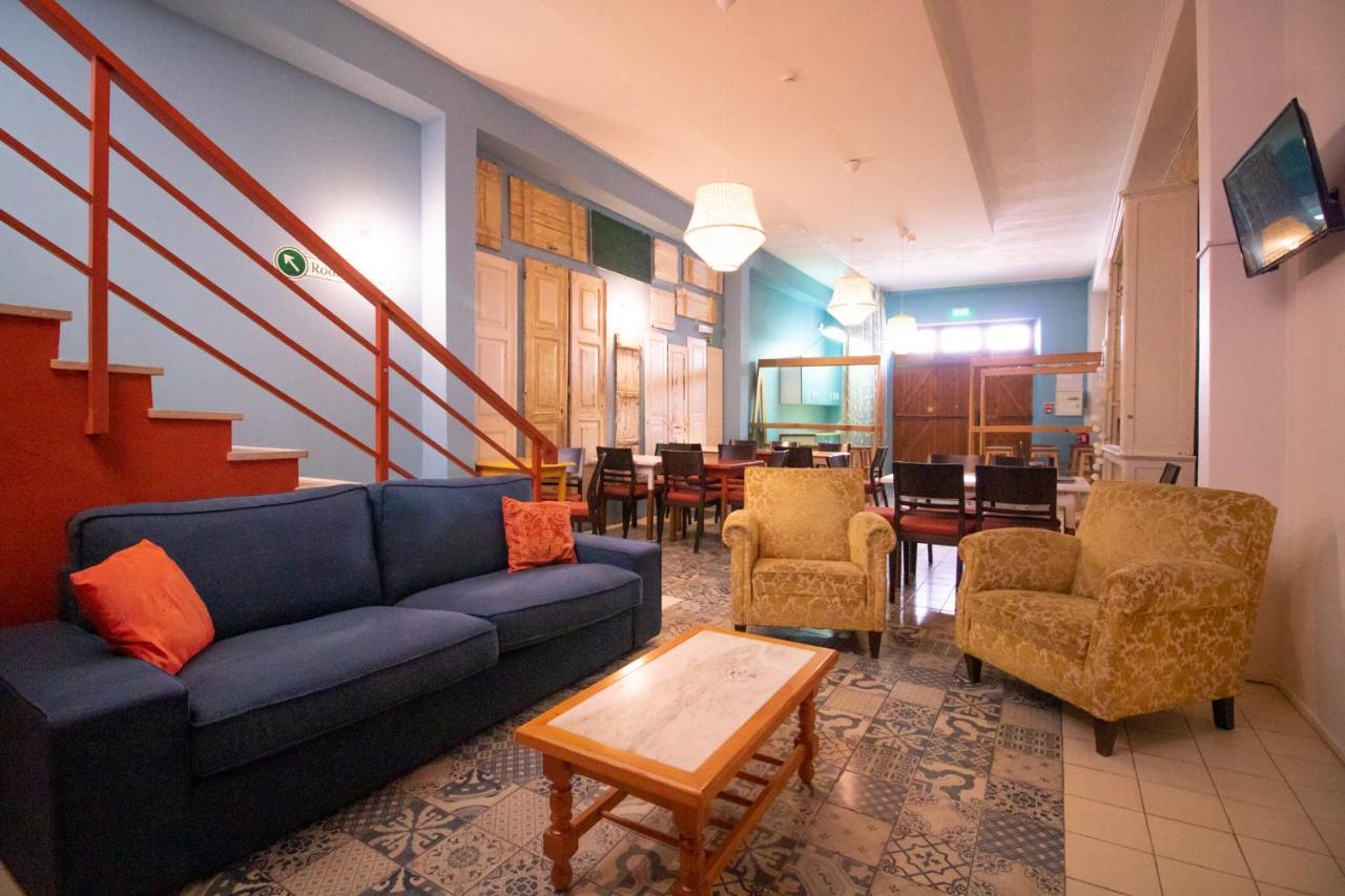 Tilia Hostel Faro Bagian luar foto